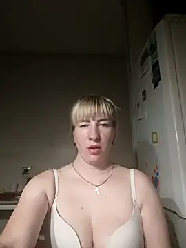 babyjessi online show from September 18, 2025, 8:33 pm