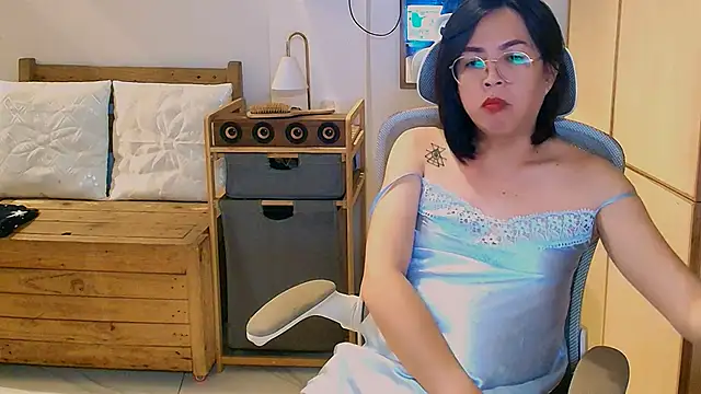 moriliciousxxx online show from December 17, 2025, 1:11 am