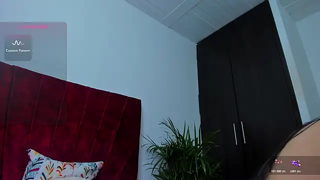 izune ride online show from November 12, 2025, 9:21 am