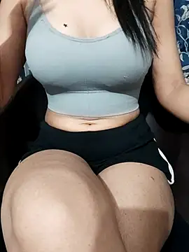 Snapshot of Your_Rubina chatting on November 2, 2025, 2:08 pm Your Rubina online show from November 2, 2025, 2:08 pm