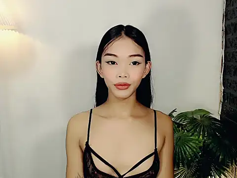 holyakiesha online show from October 16, 2025, 12:22 am