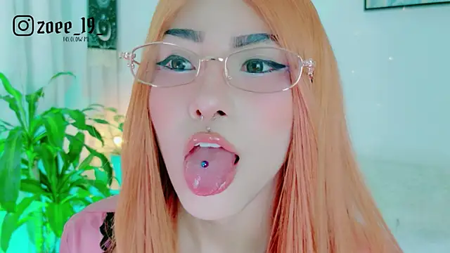 cuteezoe online show from June 10, 2026, 4:34 am