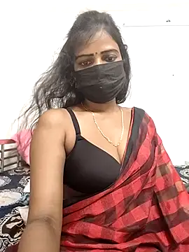 Snapshot of Misss-julli chatting on September 12, 2025, 5:40 am Misss-julli online show from September 12, 2025, 5:40 am