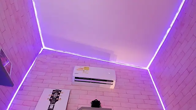 EllyMiller online show from February 11, 2026, 3:22 am