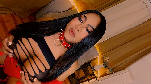 Lilly-lou online show from May 24, 2026, 2:11 pm