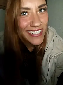 SlimBellaa online show from September 16, 2025, 8:32 pm