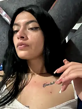 LiaCollings online show from November 9, 2025, 3:21 pm