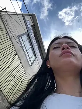 LiaCollings online show from February 9, 2026, 1:59 pm