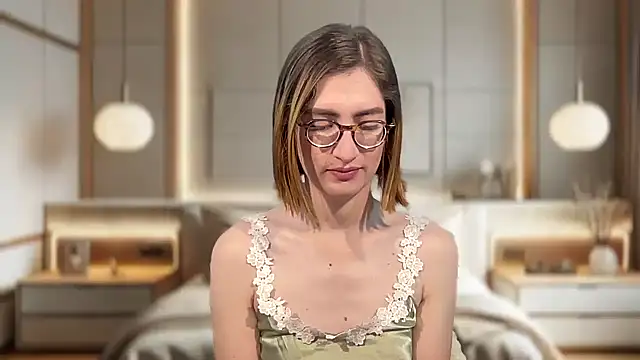 rousseblossom online show from December 14, 2025, 12:27 am