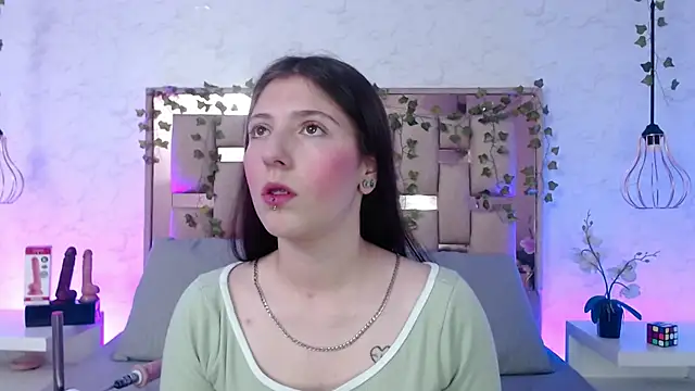 ScarlettRox online show from September 12, 2025, 11:32 am