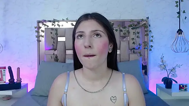 ScarlettRox online show from September 13, 2025, 11:32 am