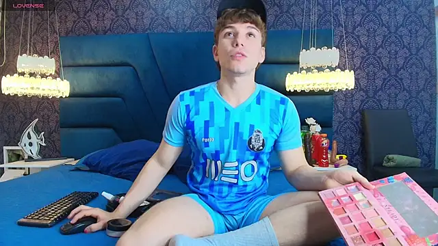 TaylerWhite online show from January 8, 2026, 11:45 am