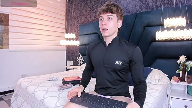 TaylerWhite online show from February 12, 2026, 12:00 pm