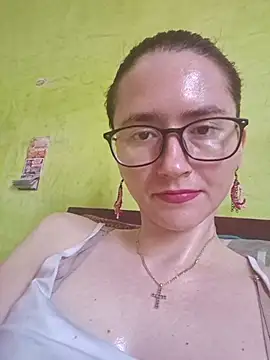 Linda Hot13 online show from September 13, 2025, 2:17 pm