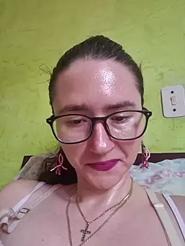 Linda Hot13 online show from October 2, 2025, 2:02 pm
