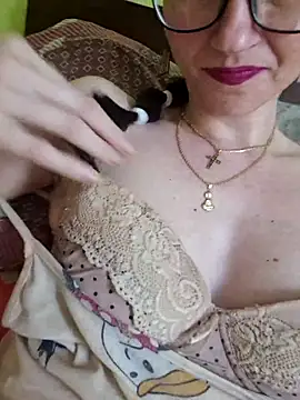 Linda Hot13 online show from October 9, 2025, 6:39 pm