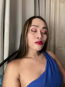 RomanticPearlTS online show from April 13, 2026, 1:00 am