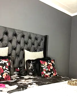 Snapshot of Thick_Shawtyy chatting on October 3, 2025, 3:20 pm Thick Shawtyy online show from October 3, 2025, 3:20 pm