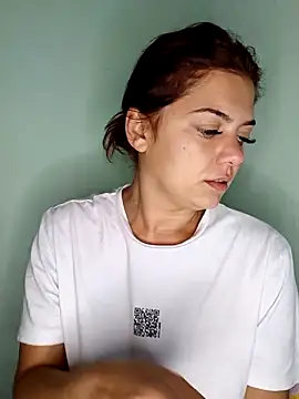 LadyNora online show from September 19, 2025, 4:47 am