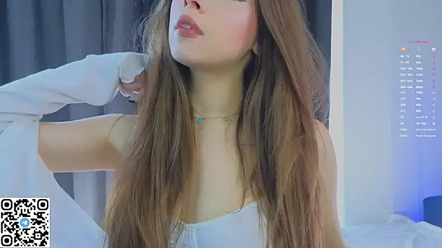 VirginiaHouston online show from October 12, 2025, 6:23 am