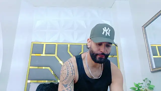 yorbymaxx online show from November 22, 2025, 2:27 pm