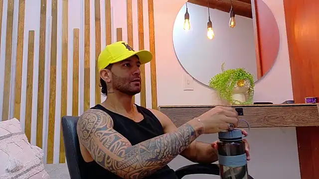 yorbymaxx online show from February 16, 2026, 1:29 pm