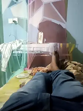 Snapshot of m11a2f3a4z5 chatting on March 9, 2026, 1:04 pm m11a2f3a4z5 online show from March 9, 2026, 1:04 pm