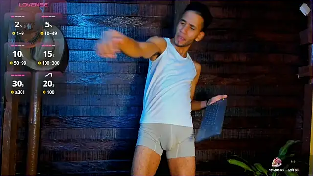 Snapshot of Alex_bigcock11_ chatting on September 10, 2025, 3:06 am Alex bigcock11  online show from September 10, 2025, 3:06 am