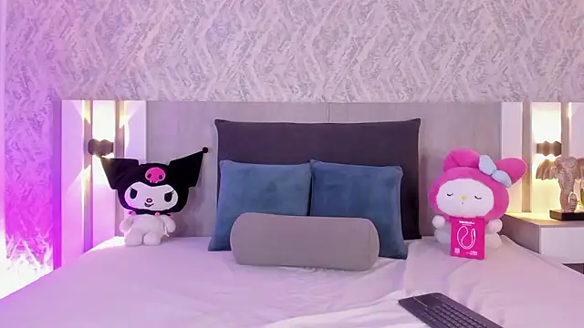 krystal foxx online show from January 18, 2026, 11:41 pm