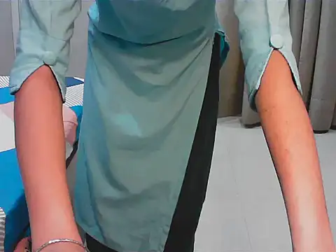 Snapshot of elize__ chatting on September 30, 2025, 4:39 am elize   online show from September 30, 2025, 4:39 am