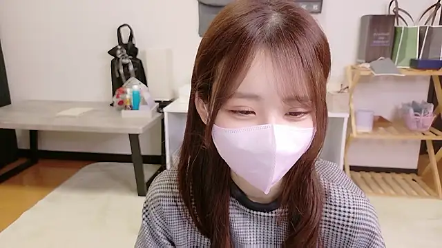 Ema o0 chan online show from November 18, 2025, 6:18 am