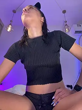 hade rosse online show from April 6, 2026, 12:06 pm