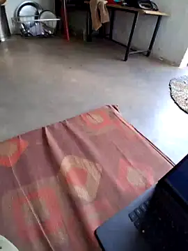 RAYI Queen 3 online show from December 20, 2025, 3:46 am