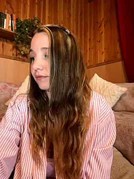 Snapshot of sashapulse chatting on October 8, 2025, 11:35 pm sashapulse online show from October 8, 2025, 11:35 pm