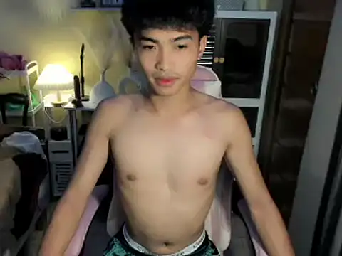 Snapshot of yourhotpinoy chatting on September 17, 2025, 10:17 am yourhotpinoy online show from September 17, 2025, 10:17 am