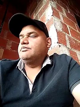 Snapshot of Cocoli43 chatting on October 22, 2025, 9:58 pm Cocoli43 online show from October 22, 2025, 9:58 pm