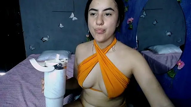 Karina sweet1 online show from October 15, 2025, 4:51 pm