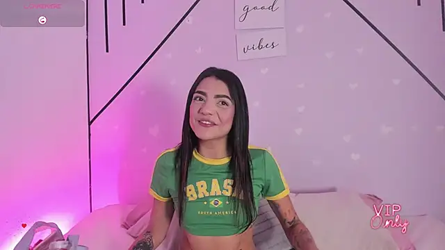 MiahCornell  online show from February 26, 2026, 8:19 pm