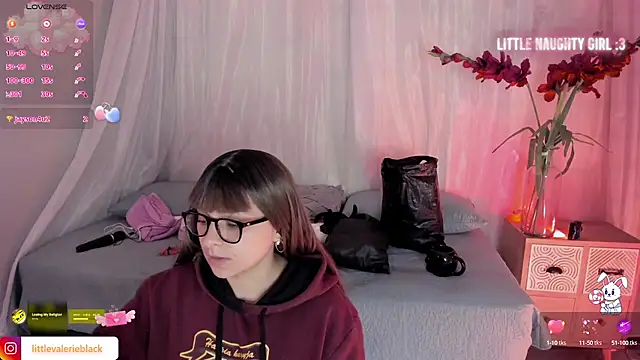 Snapshot of Aurora_blaack chatting on October 17, 2025, 4:37 am Aurora blaack online show from October 17, 2025, 4:37 am