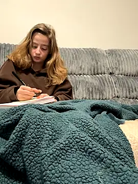 SeccySerena online show from October 26, 2025, 5:08 pm