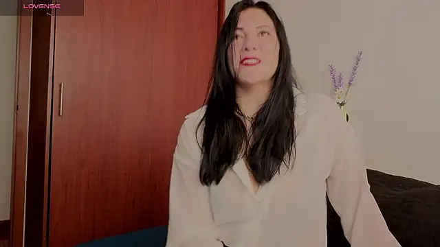 karla valk1 online show from March 17, 2026, 1:14 pm