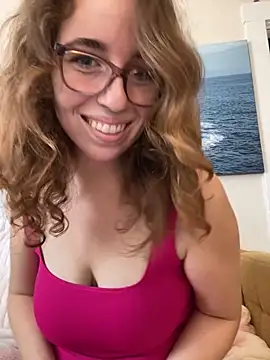 sweetsocalgirl online show from September 22, 2025, 9:50 pm