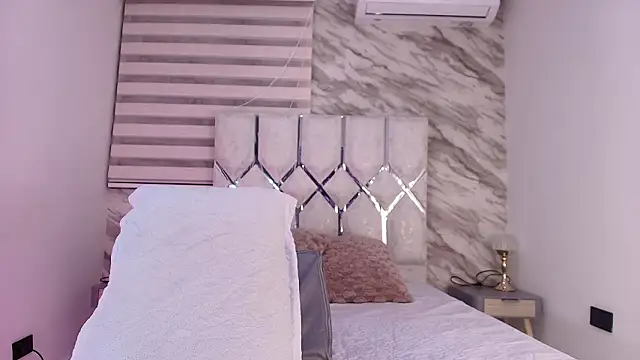 cataleya ebony  online show from February 17, 2026, 3:03 am