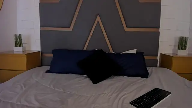 MeganHoffmaan online show from November 17, 2025, 3:34 am