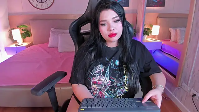 Snapshot of Meloddy_Rose chatting on September 12, 2025, 3:50 am Meloddy Rose online show from September 12, 2025, 3:50 am