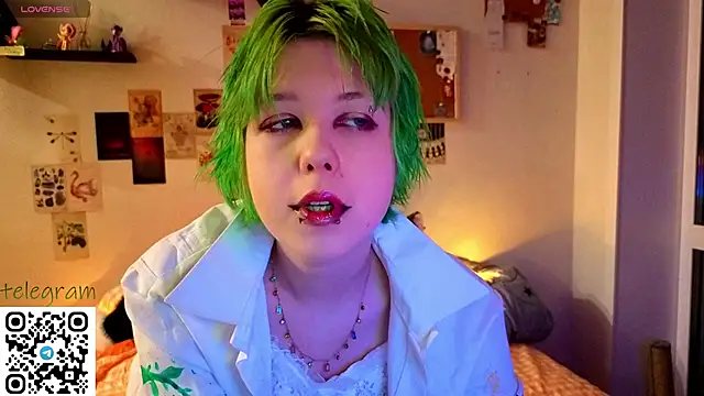 CarolineRichter online show from February 2, 2026, 11:14 pm