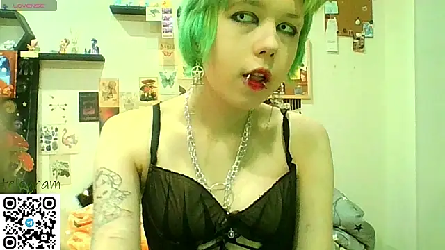 CarolineRichter online show from February 9, 2026, 1:42 am