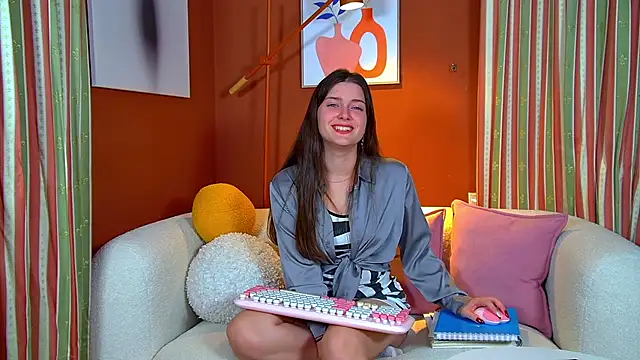 JessicaJewells online show from September 21, 2025, 6:37 am