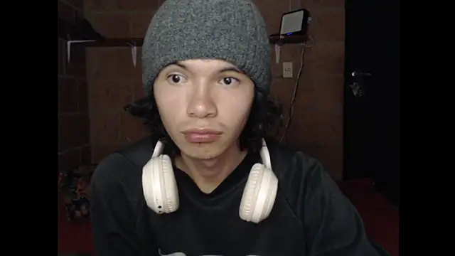 Xoxo Smiles online show from September 21, 2025, 5:09 am