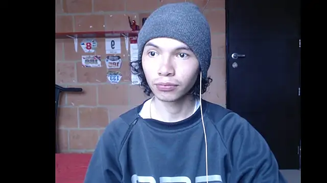 Xoxo Smiles online show from September 23, 2025, 4:43 pm